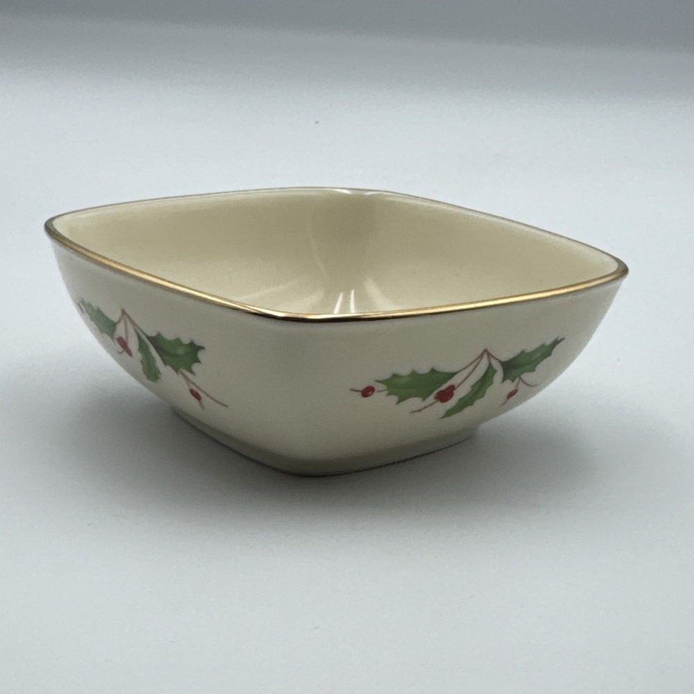 Lenox Holiday Holly Berries, Gold Trim 4x4 Bowl - USA